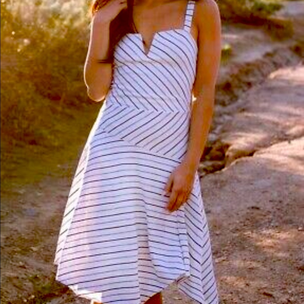 Joyfolie Mia joy black and white asymmetric dress